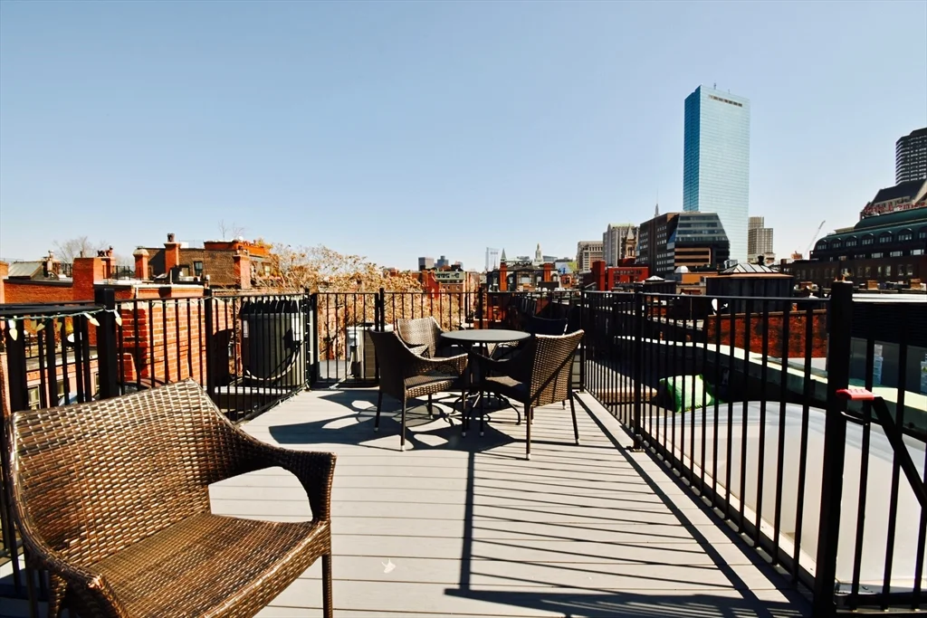 32 Fairfield, Back Bay