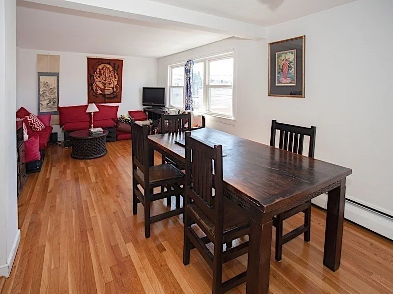 22 Murdock St, Ball Square