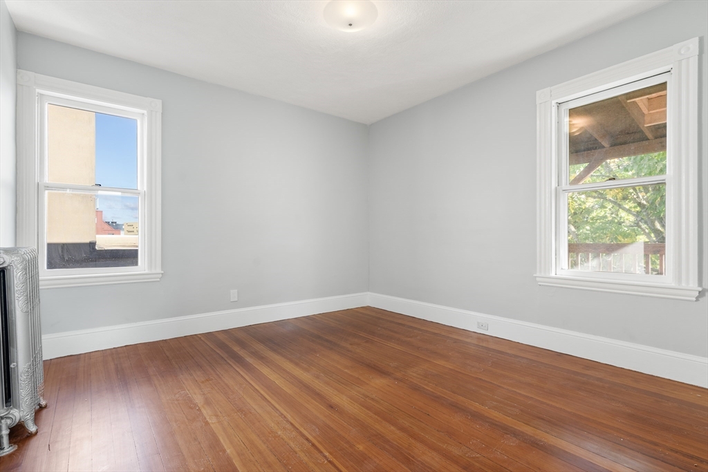 811 Somerville Ave, North Cambridge