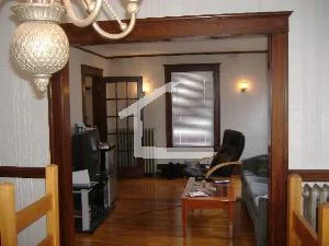 55 Etna St, Oak Square