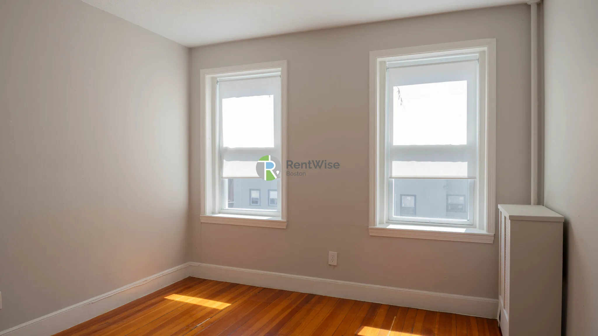 1132 Commonwealth Ave, North Brookline