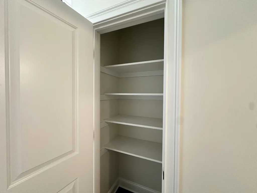 10 Franklin Ave, Revere