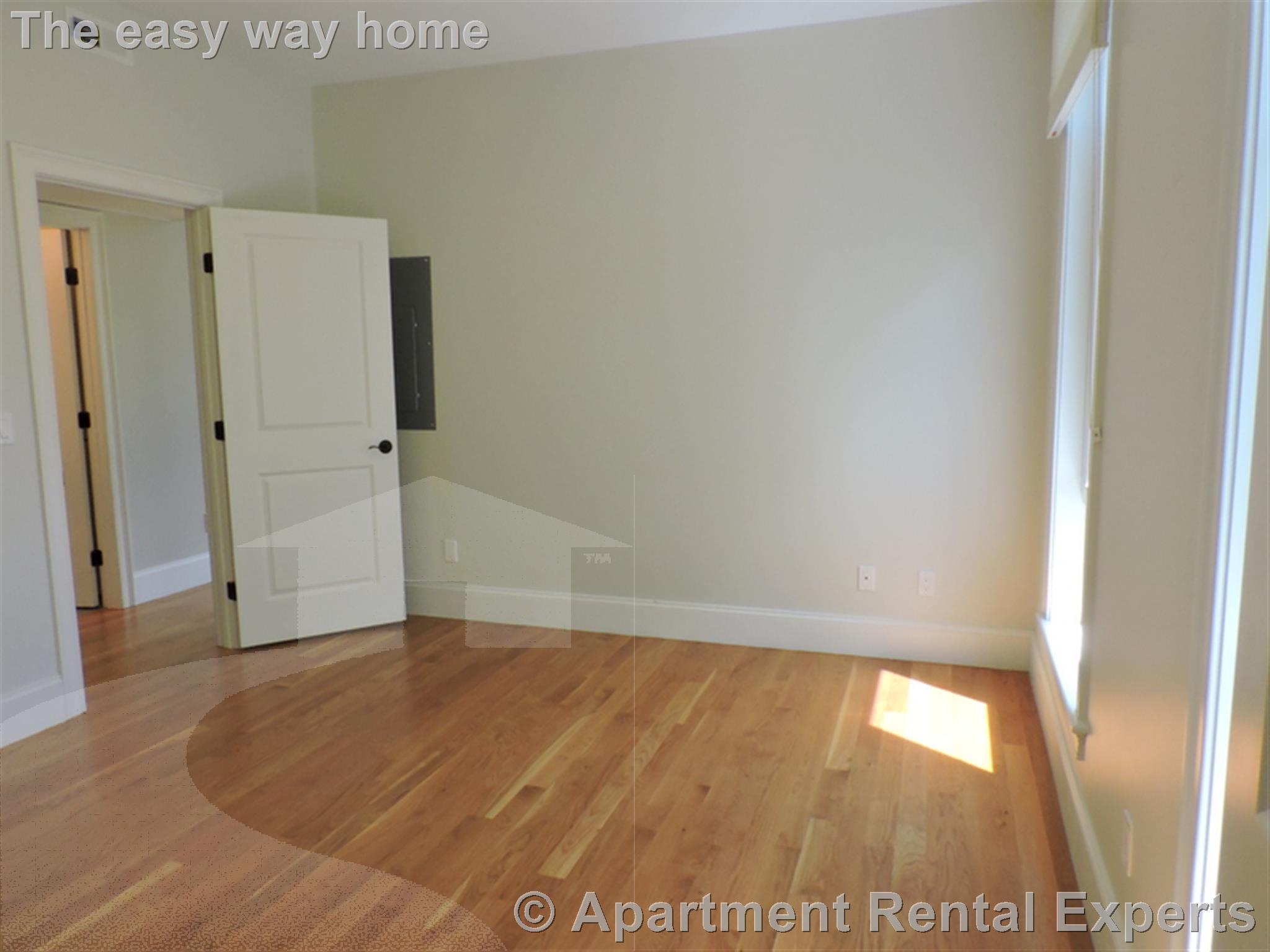 168 Hampshire, Central Square