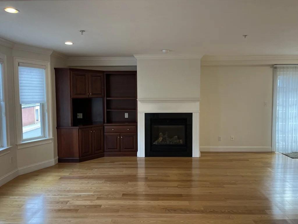 12 Rose St, Stoughton