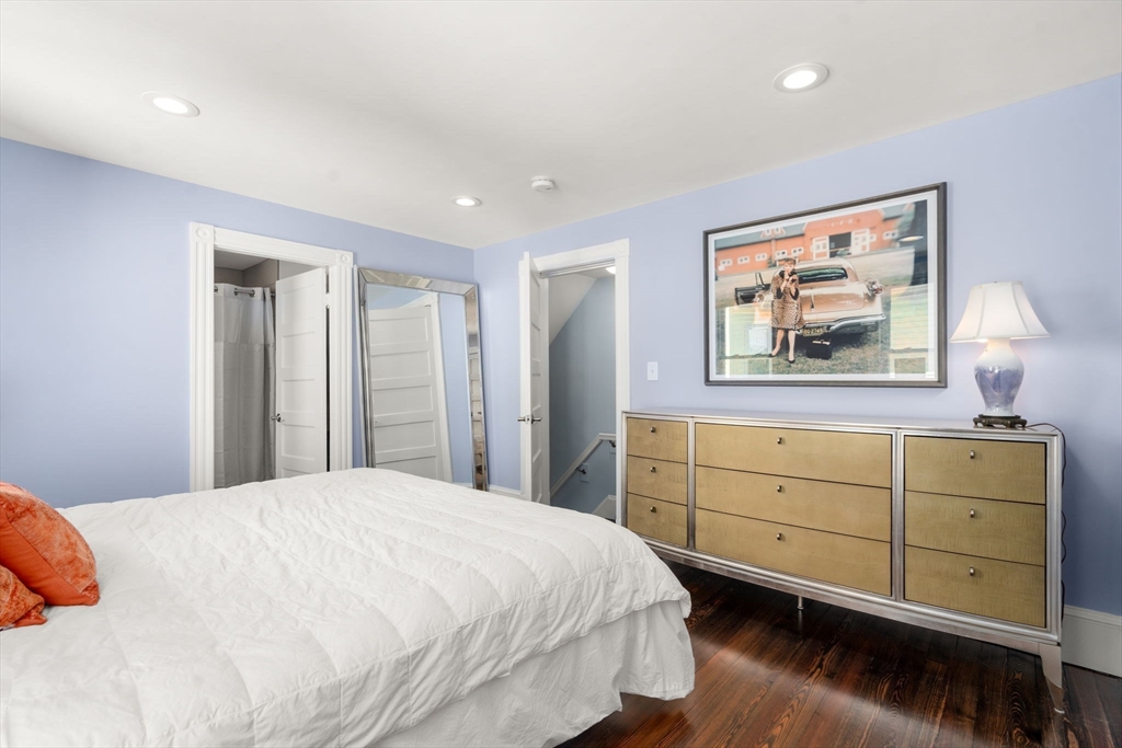 84 Pearson Rd, Tufts