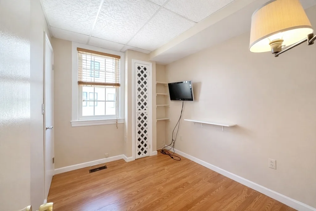 100 Water St, Newburyport