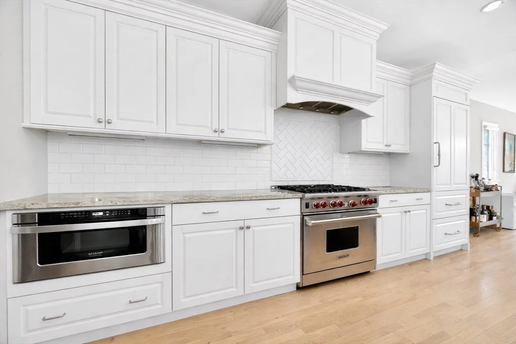165 Black Rock Dr, Hingham