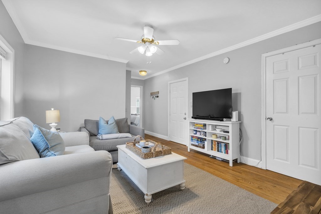 180 W 8th, South Boston