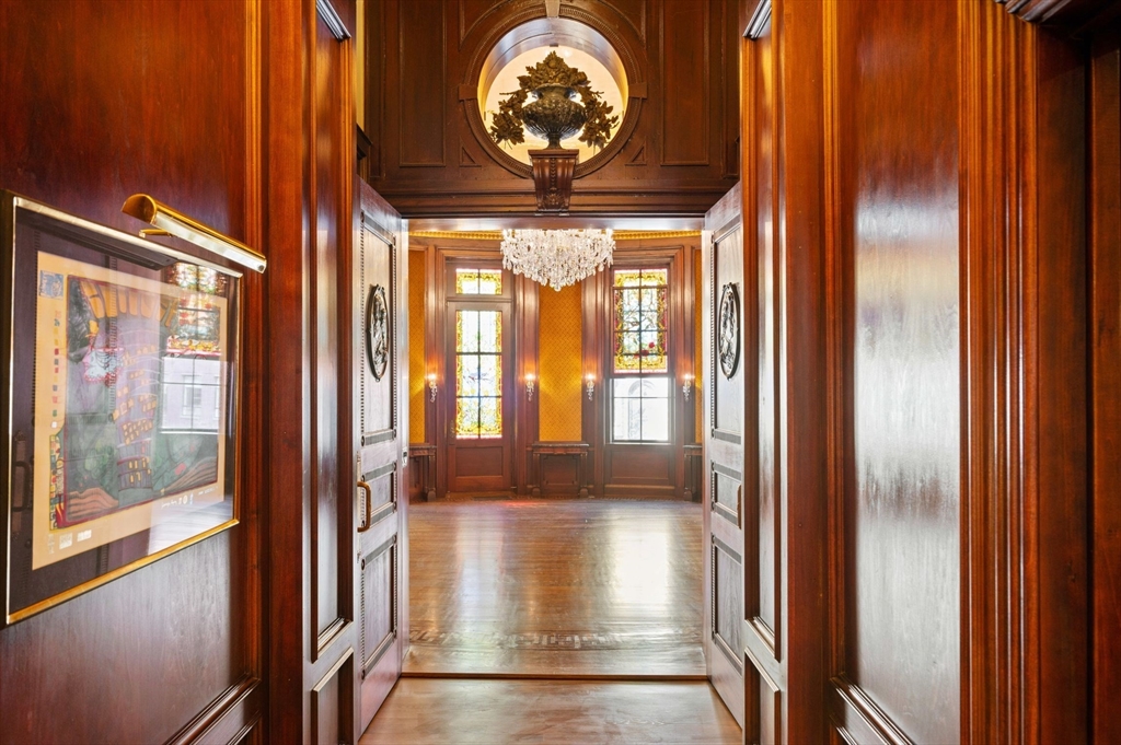 409 Commonwealth Ave, Back Bay