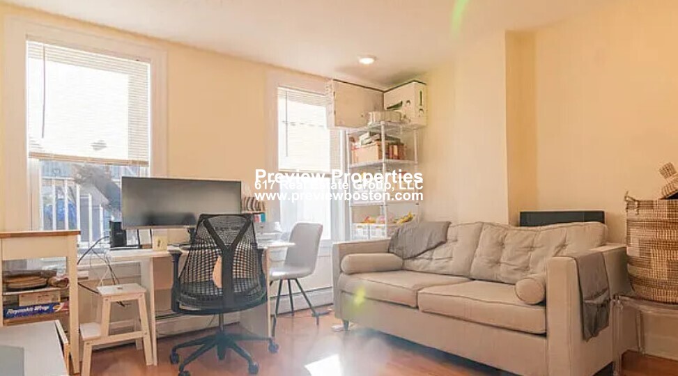 51 Cameron St, Boylston Street