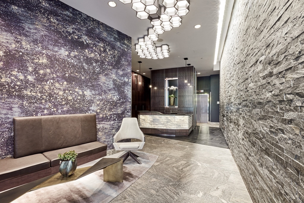 110 Stuart St, Back Bay