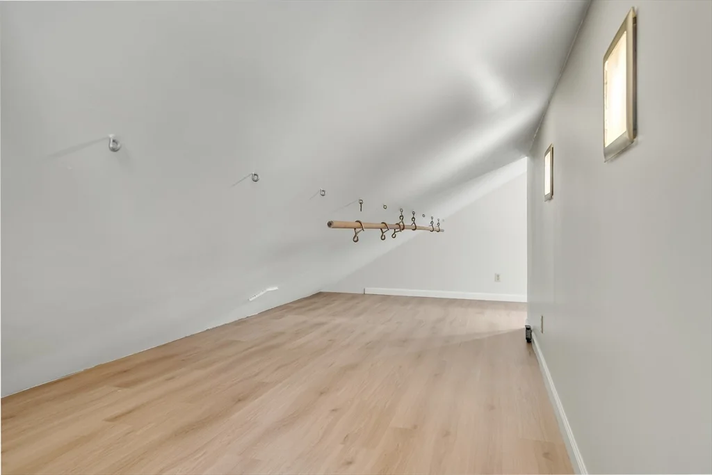 19 Fairview Ave, Malden