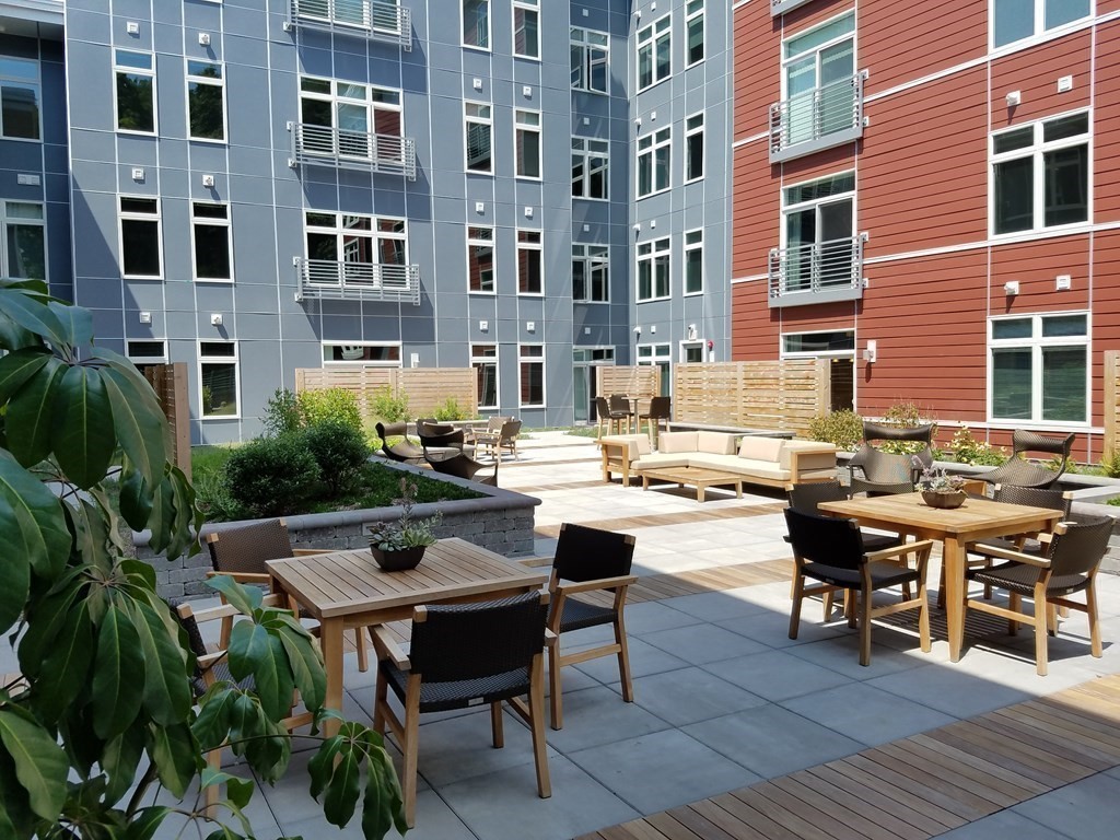 99 Tremont St, Brighton