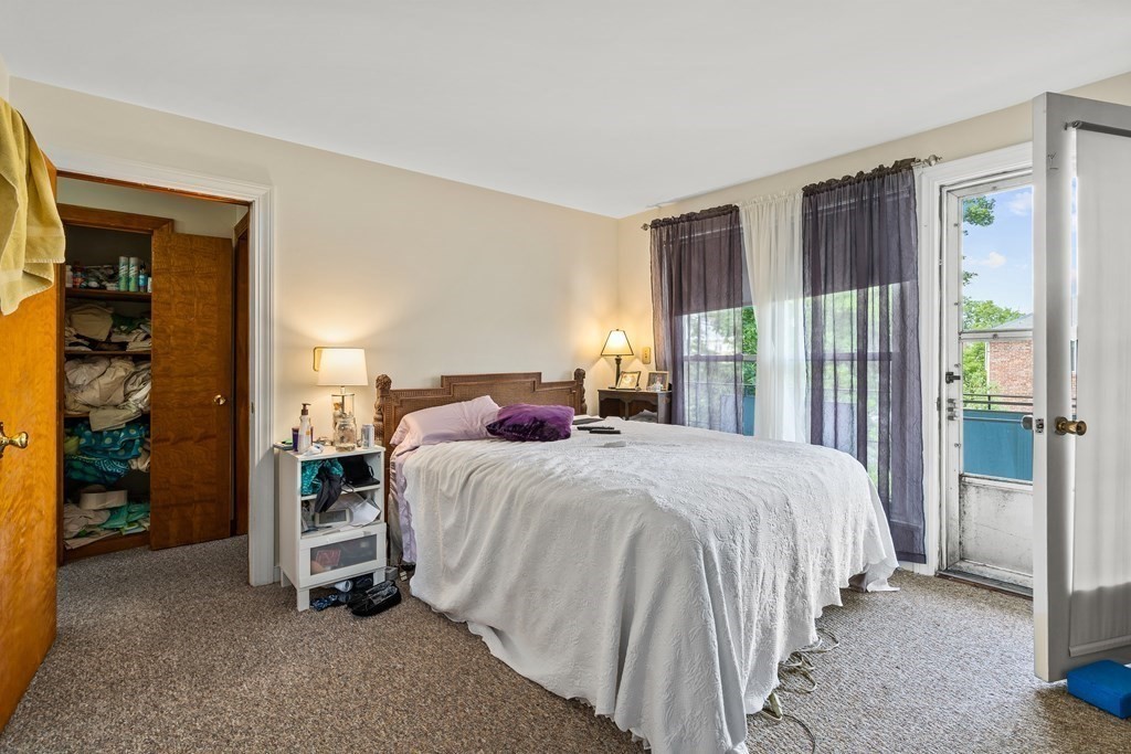 229 River St, West Newton