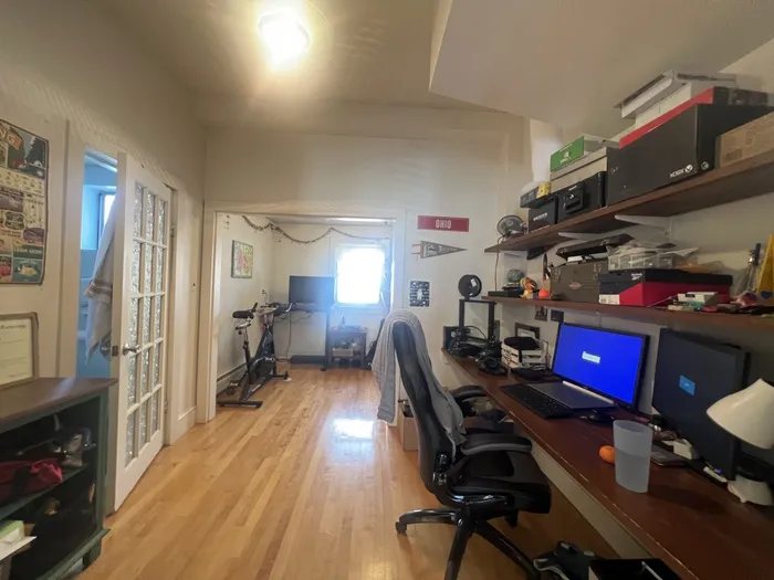 27 Holton St, West Somerville