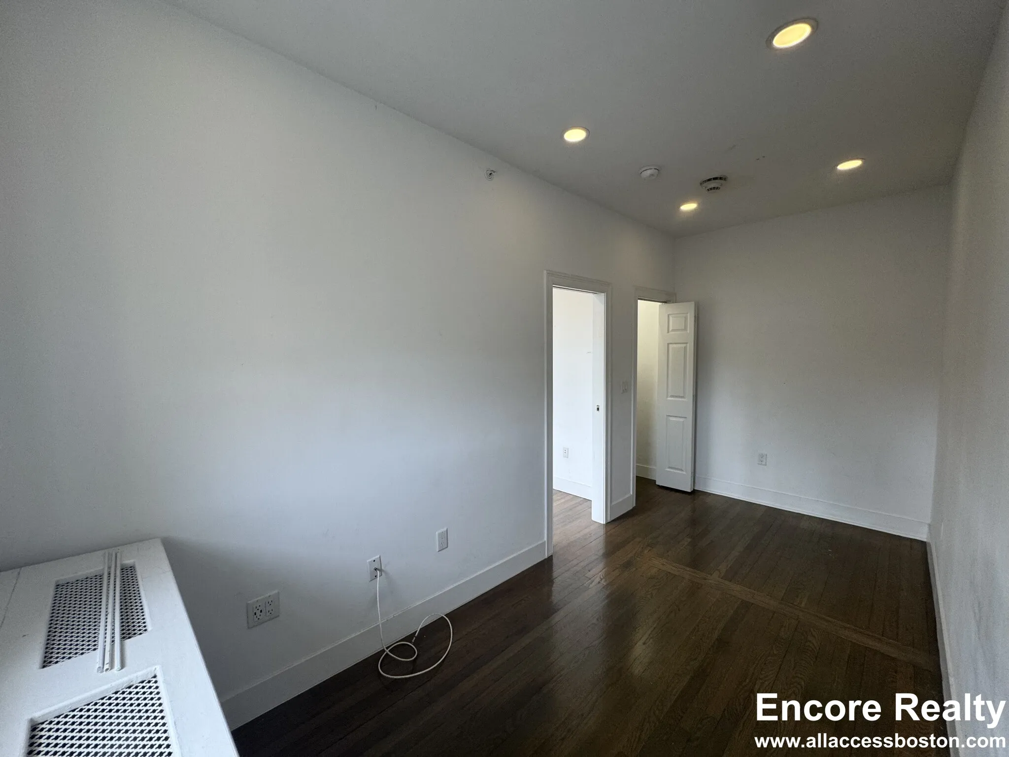 11 Queensberry St, Fenway