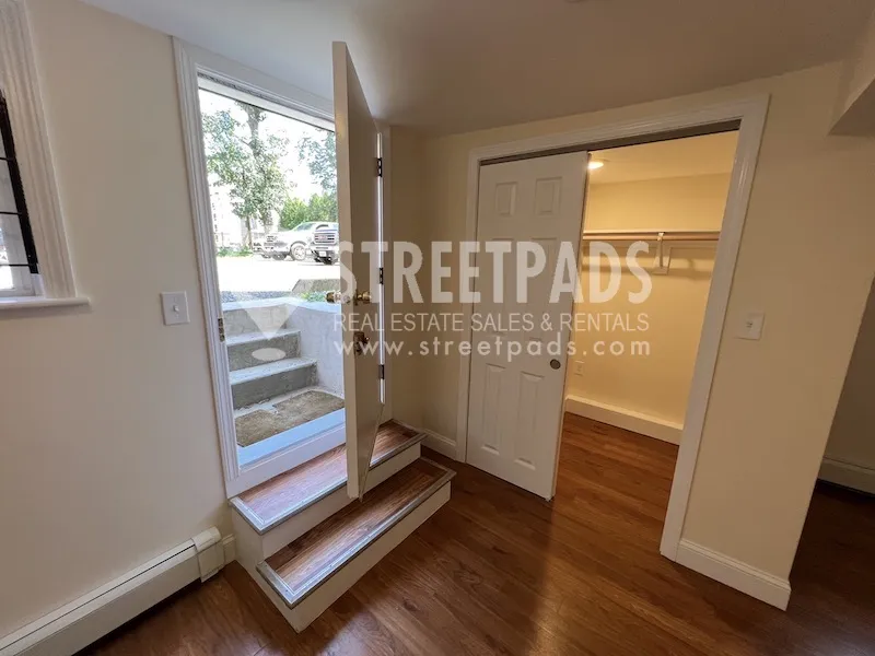 381 Harvard St, Mid-Cambridge