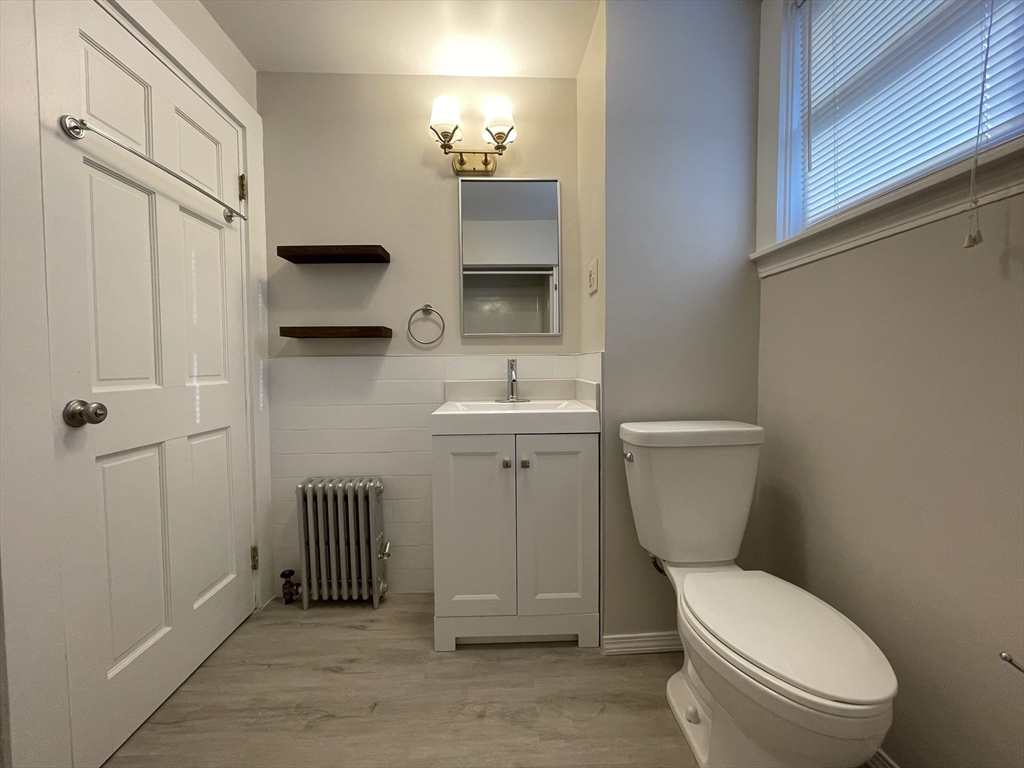 11 Maple Cir, Newton Corner