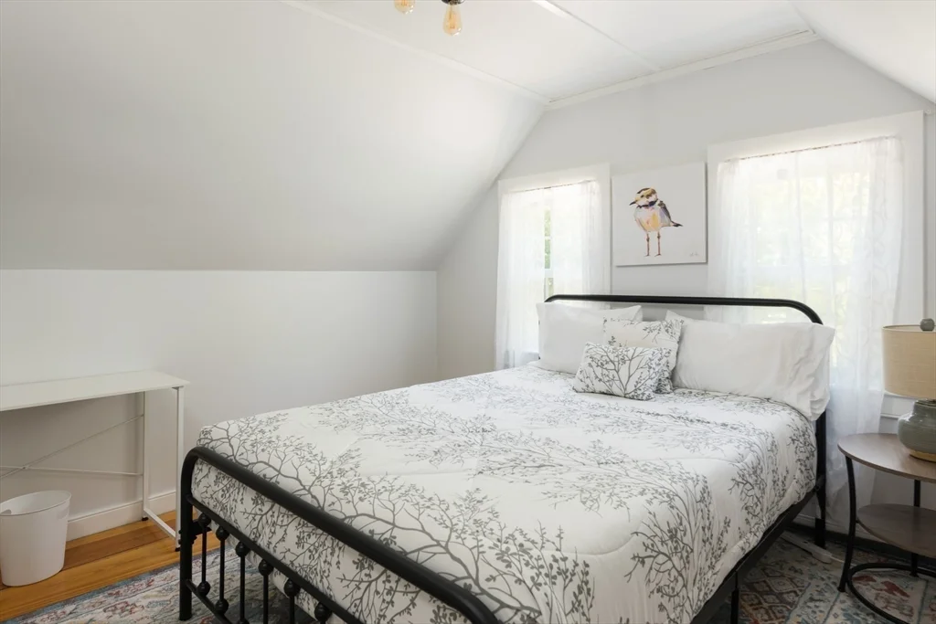 16 Jefferson Shores Rd, Cohasset Narrows