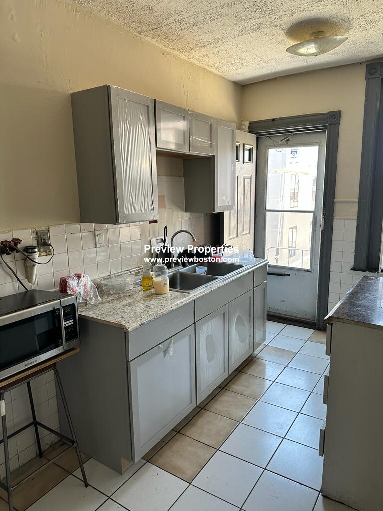 5 Linden, Allston