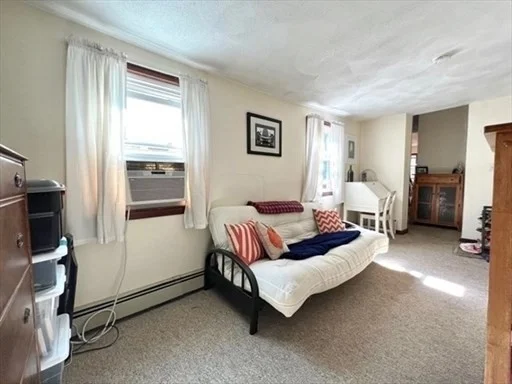 87 Main St, Charlestown