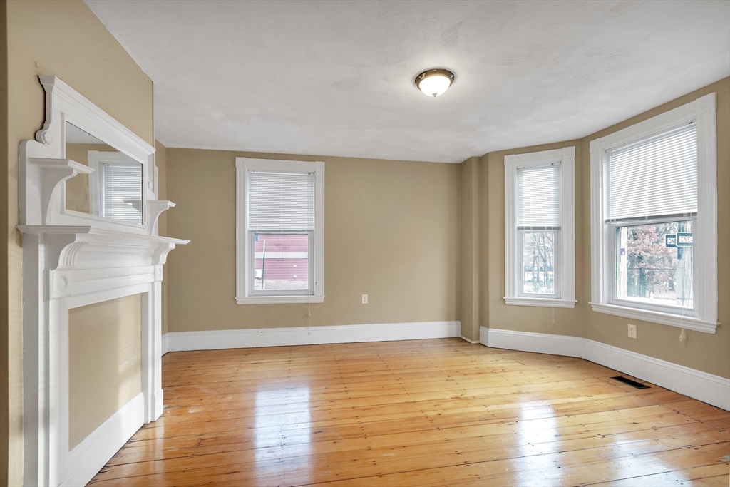 199 Beacon St, Somerville