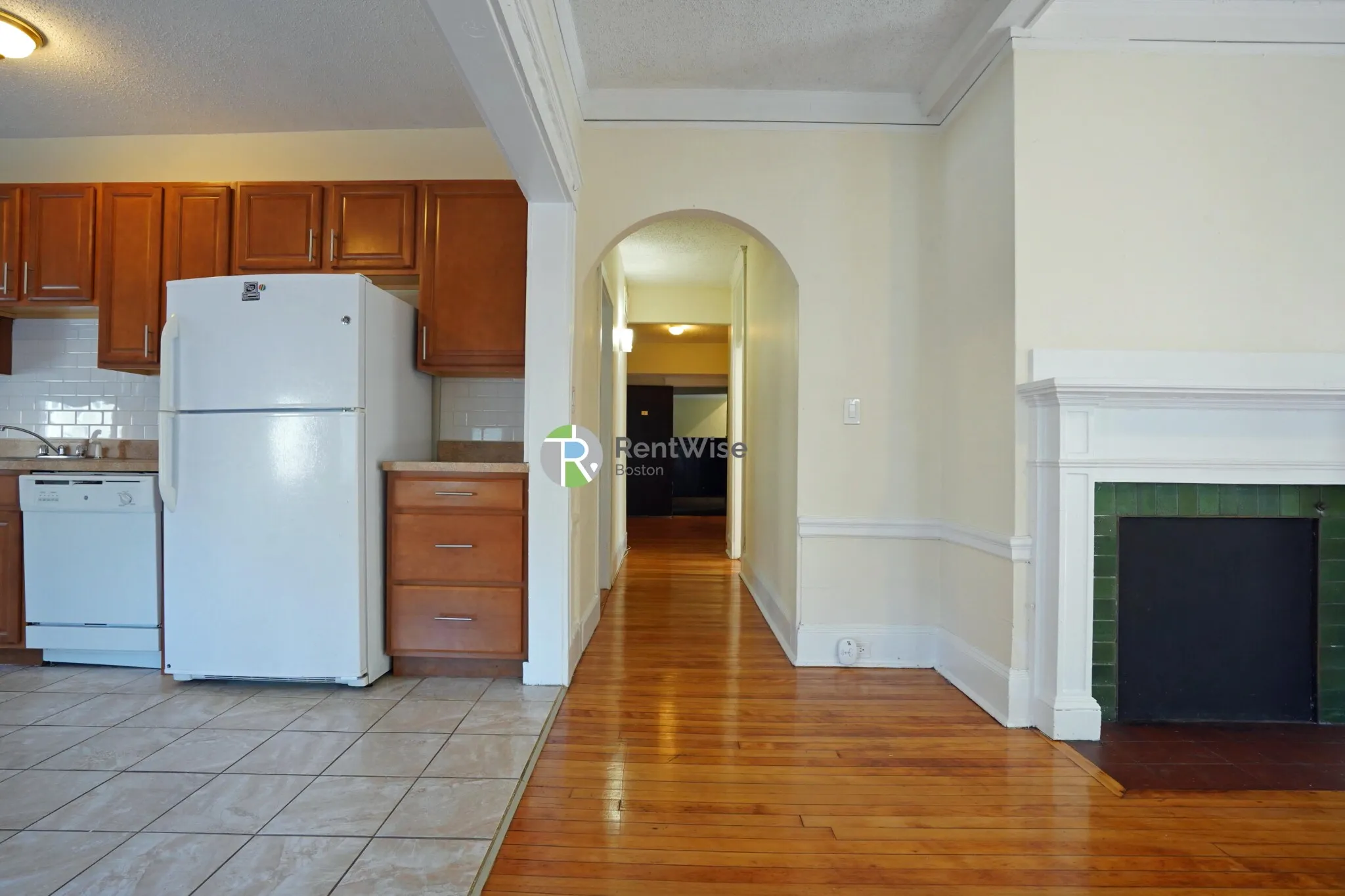 24 Hamilton Rd, North Brookline