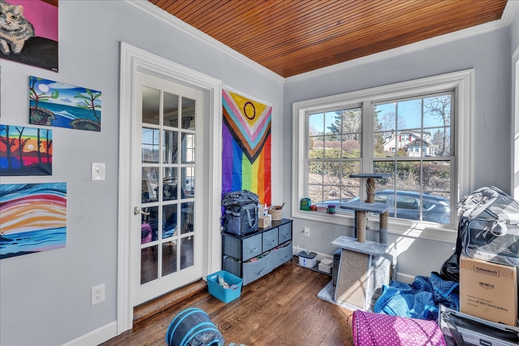 638 Main St, Walpole