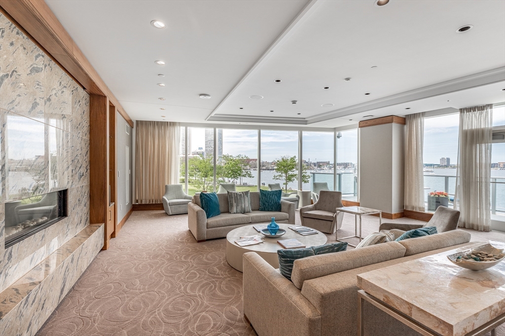 50 Liberty Dr, Seaport District