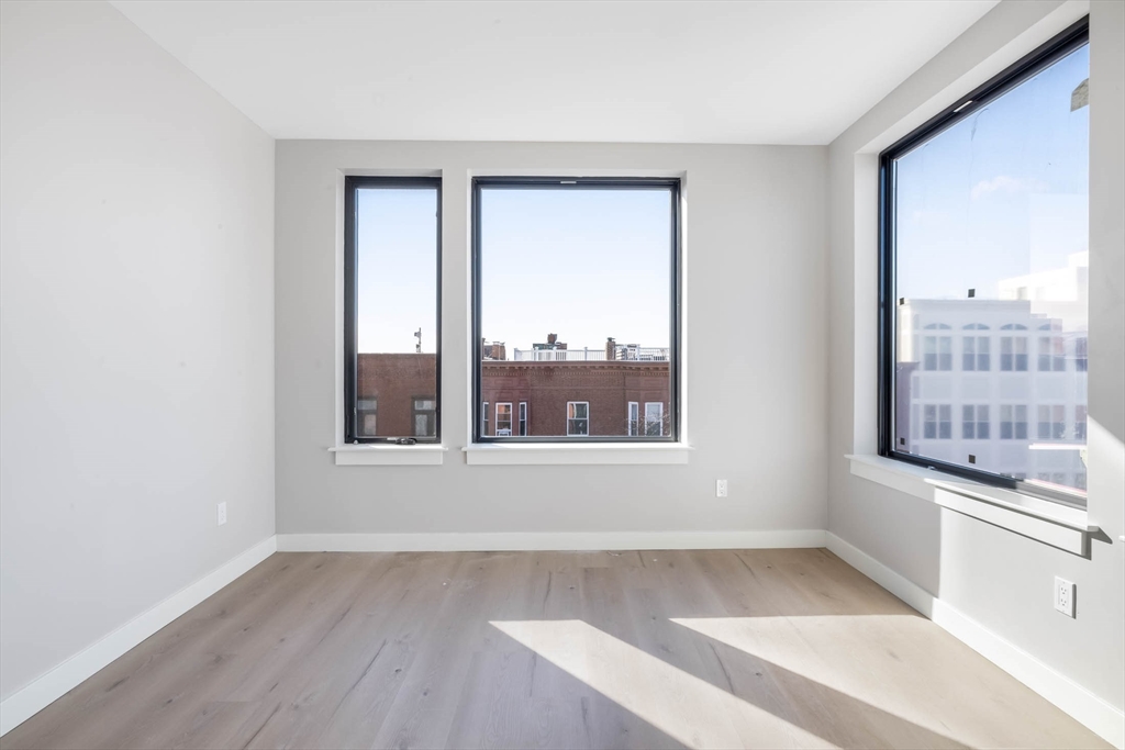 400 W Broadway, South Boston