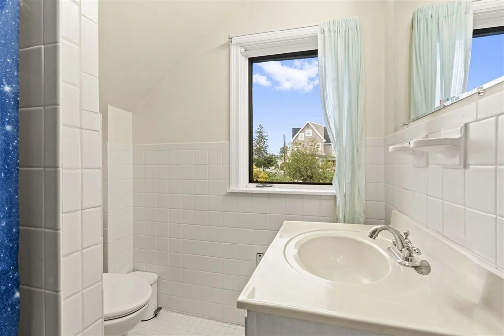 48 Tappen St, West Everett