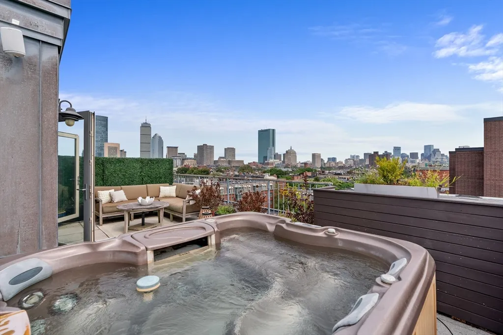 1721 Washington St, South End