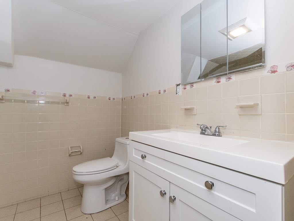 5 bed, 2 bath apartment for rent at 46 Shepton St Unit 2, Dorchester — photo 58 of 64