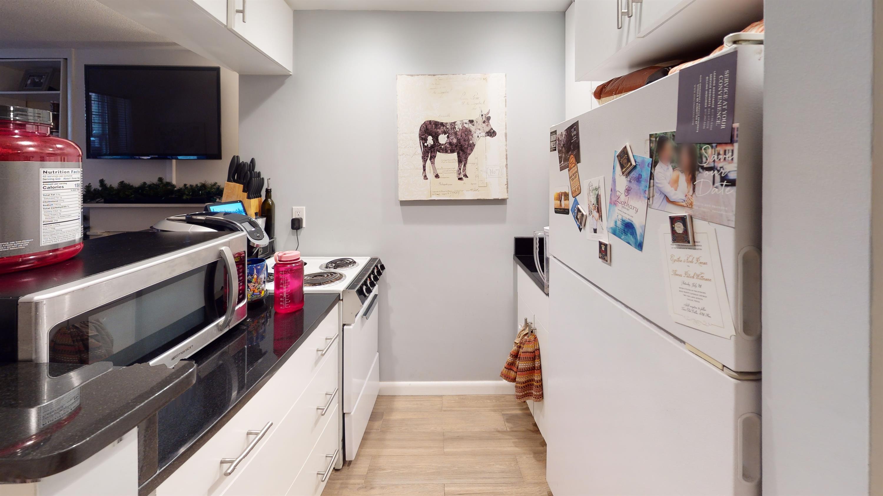 1 bed, 1 bath apartment for rent at 64 West Cedar St Unit 2, Beacon Hill — photo 4 of 5
