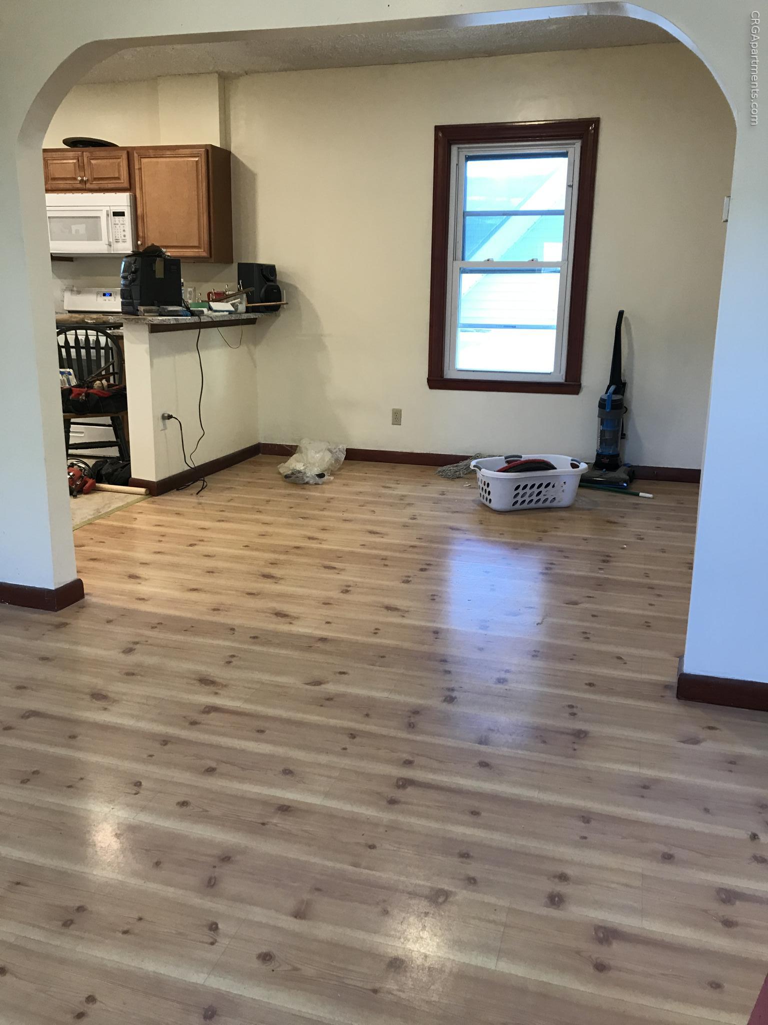 569 Main St, South Medford