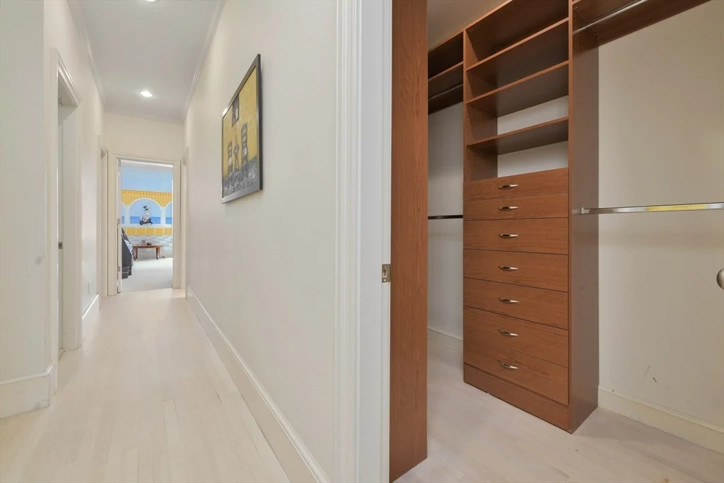 294 Commonwealth Ave, Back Bay