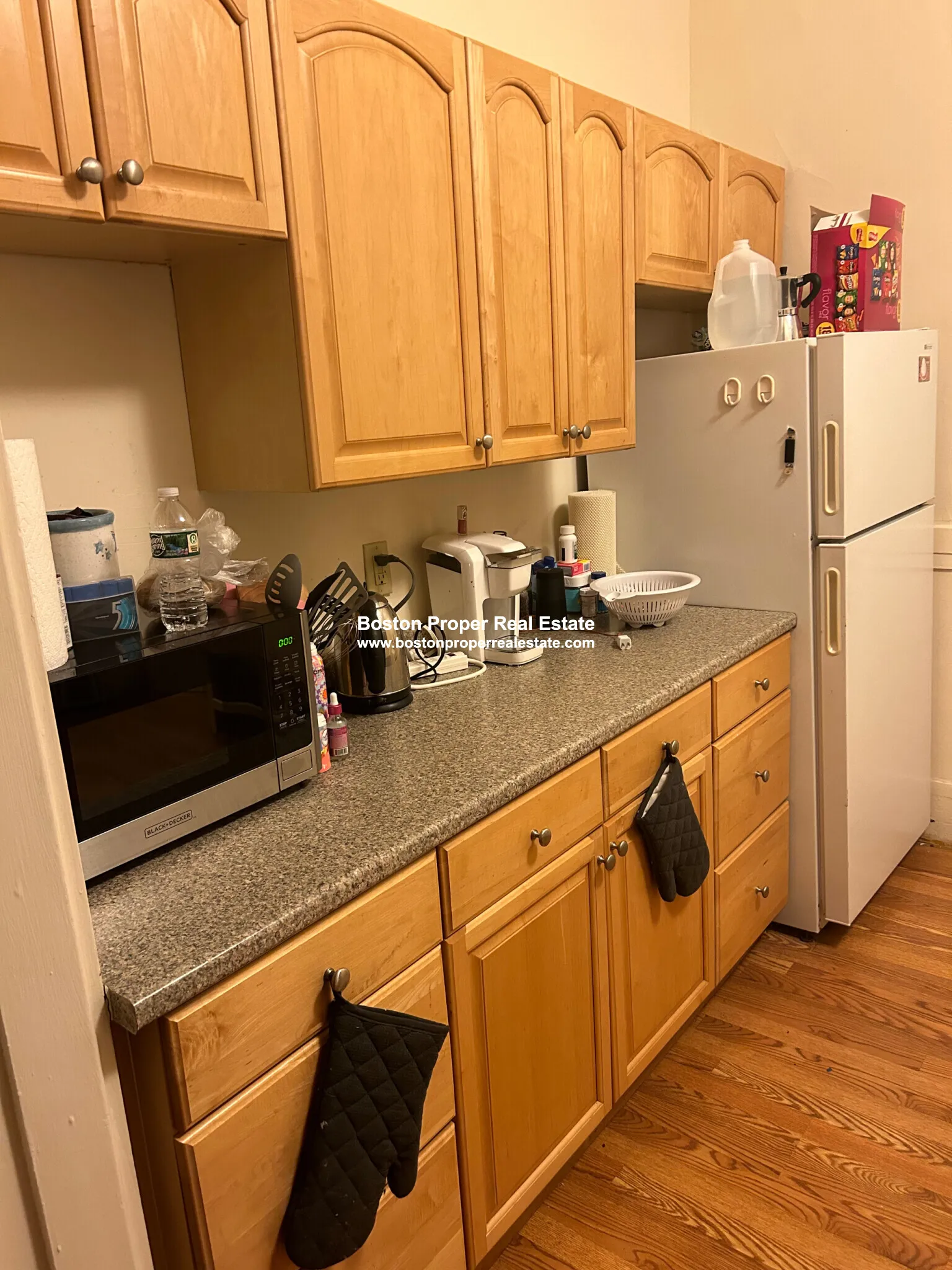 27 Bay State Rd, Fenway