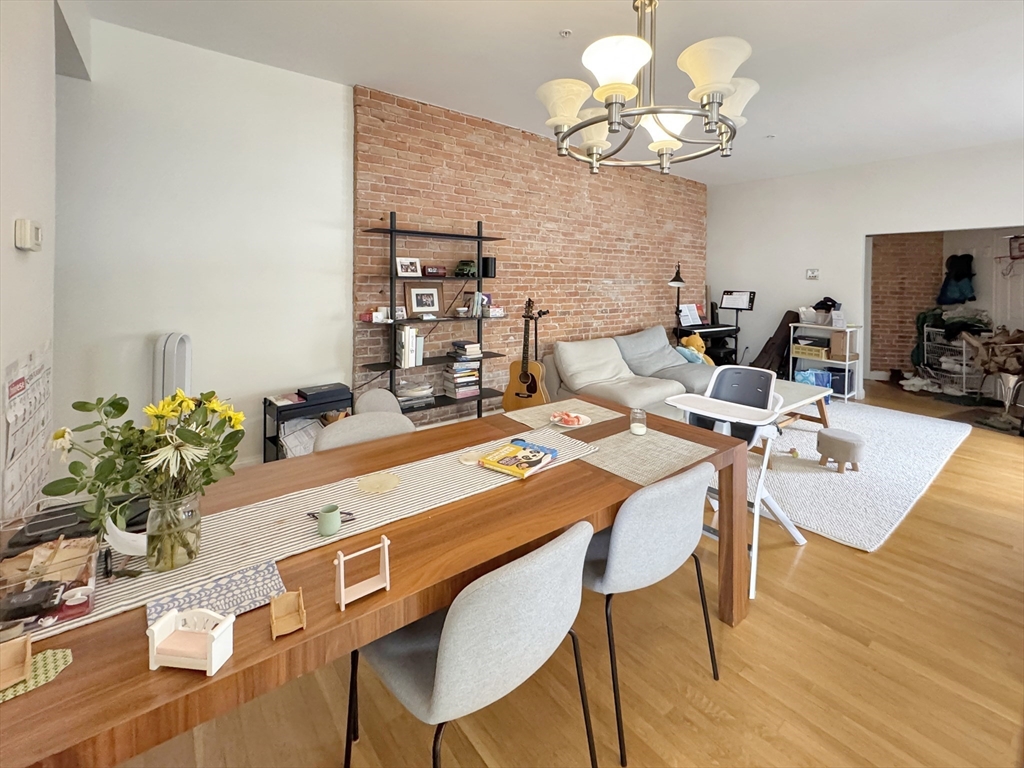 51 Dimick St, Somerville