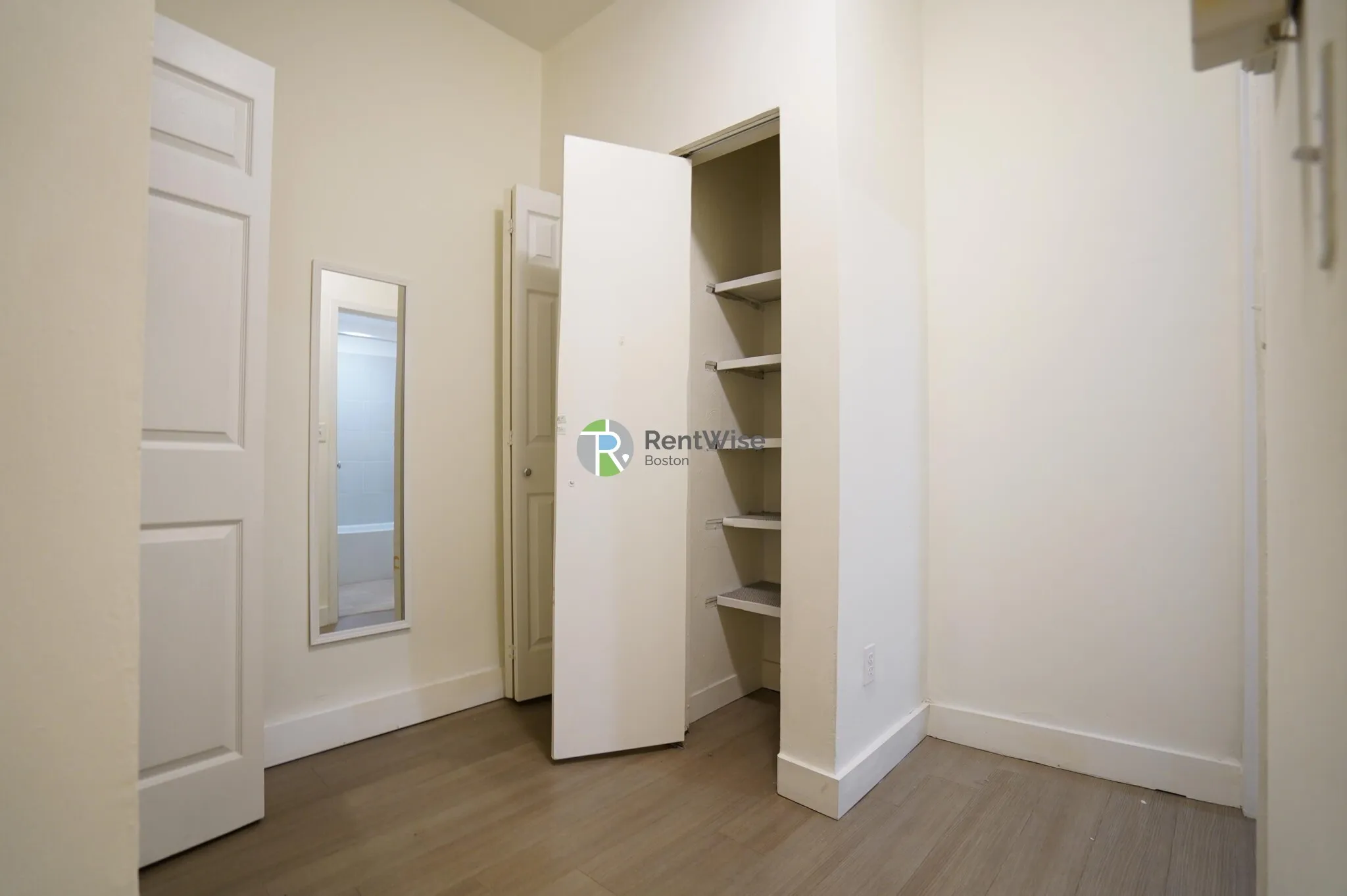 550 Massachusetts Ave, South End