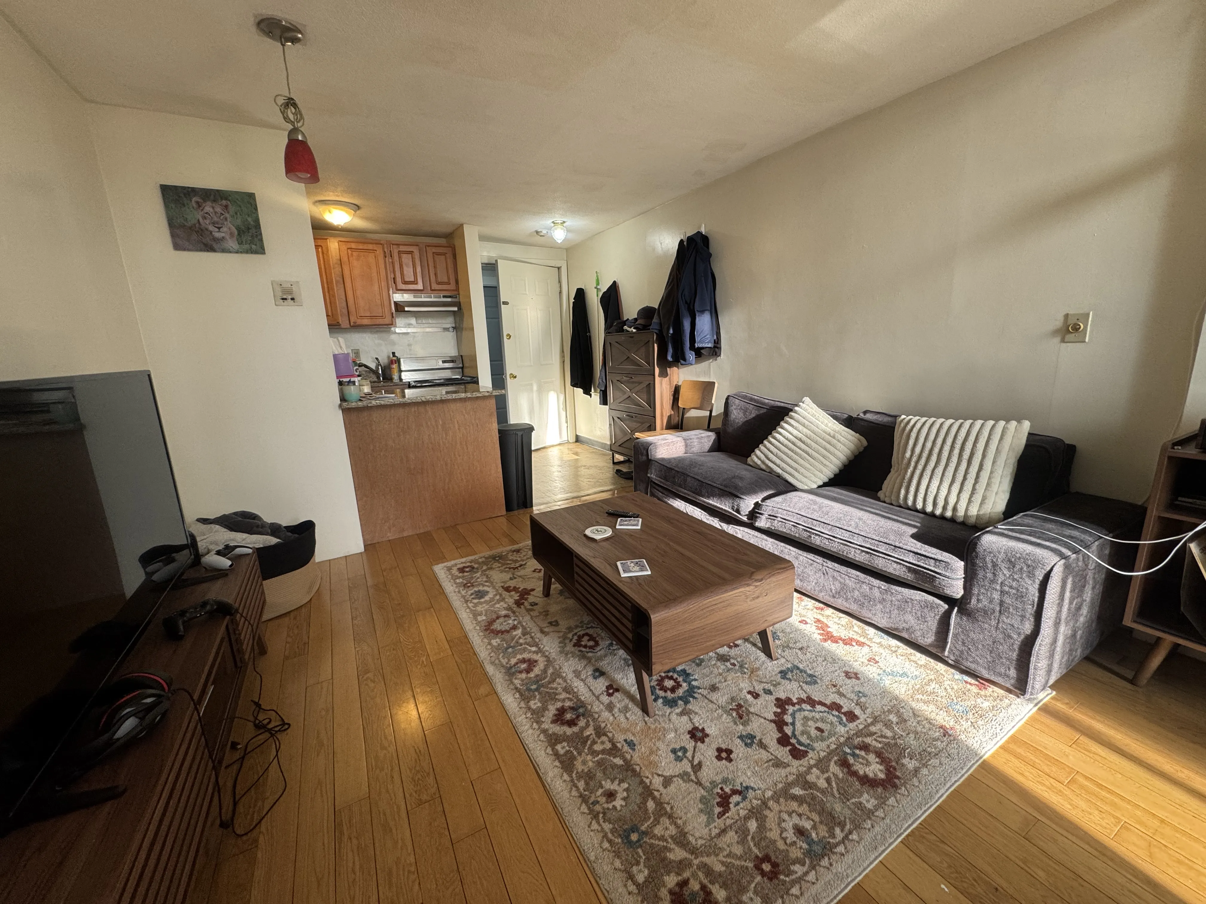 385 Dorchester St, South Boston