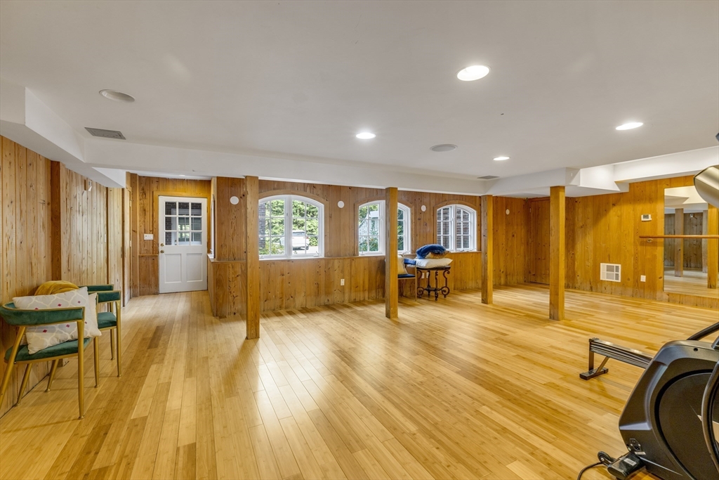 171 Marsh St, Belmont