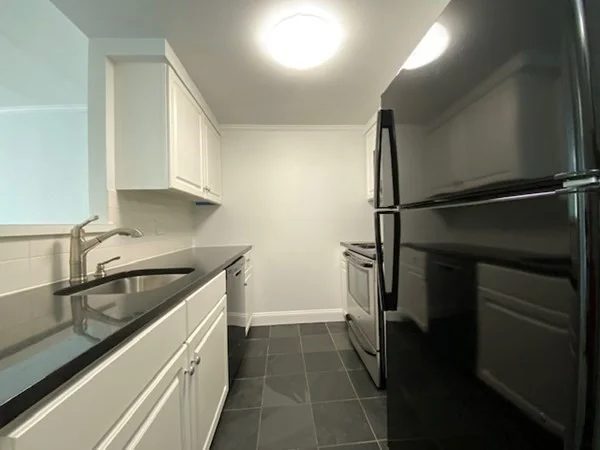 1933 Commonwealth Ave, Brighton