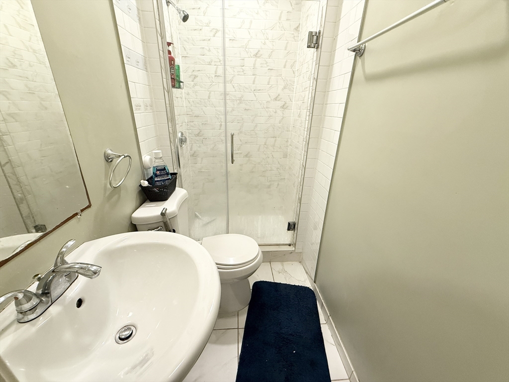 409 Dudley St, Roxbury