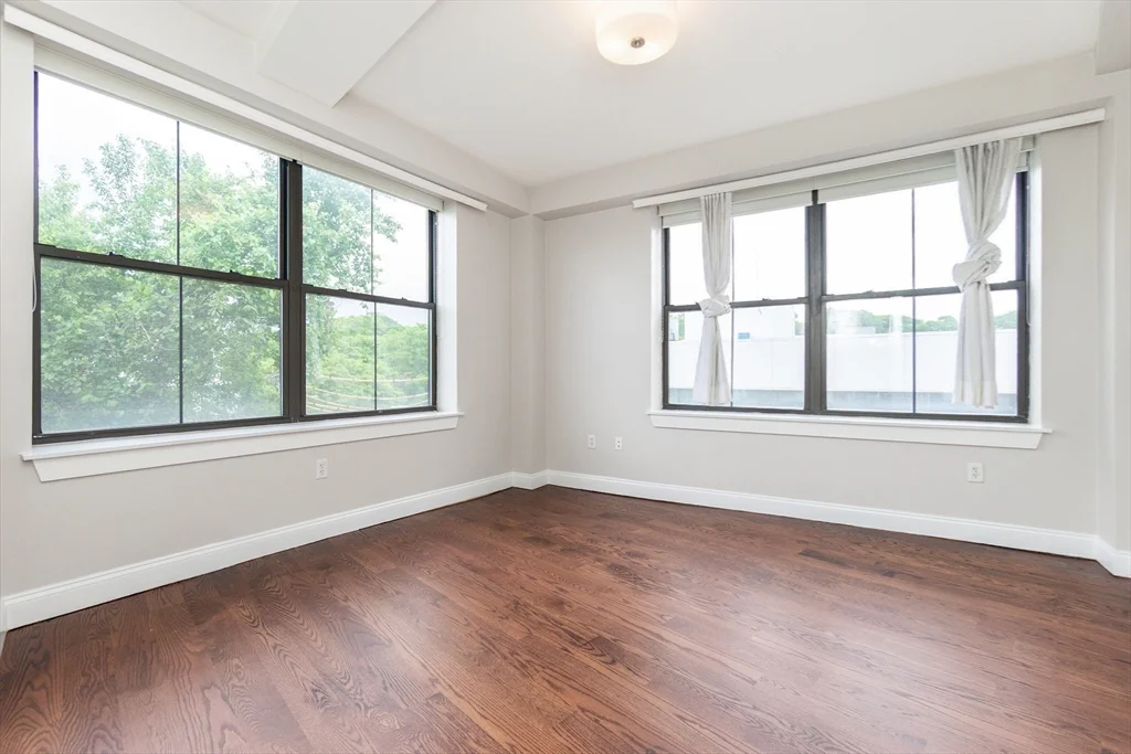 110-112 Cypress St, Coolidge Corner