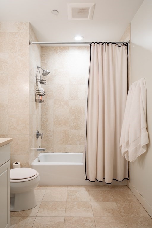 80 Broad St, Waterfront