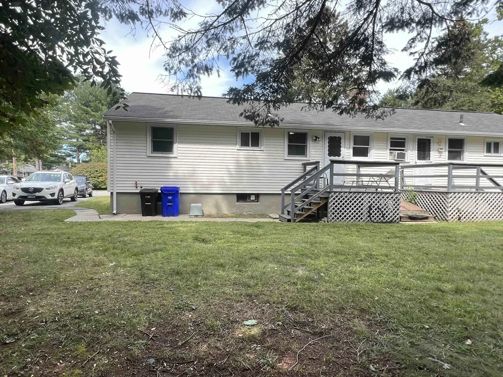 12 Saran Ave, Bedford