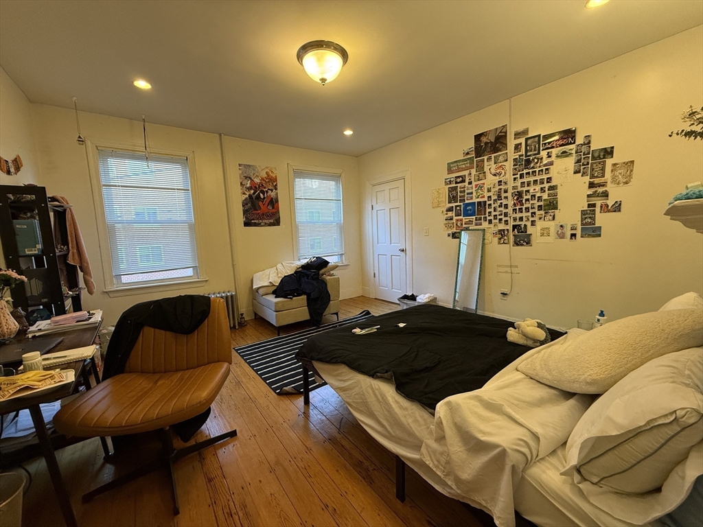 21-21A Highland St, Boston