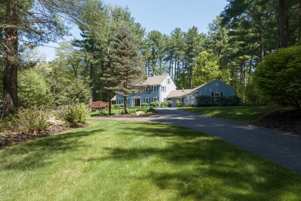 22 Bradford Rd, Weston