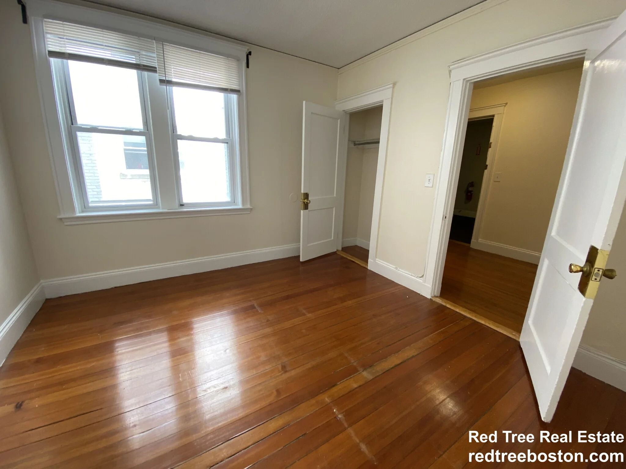 518 Cambridge St, Allston