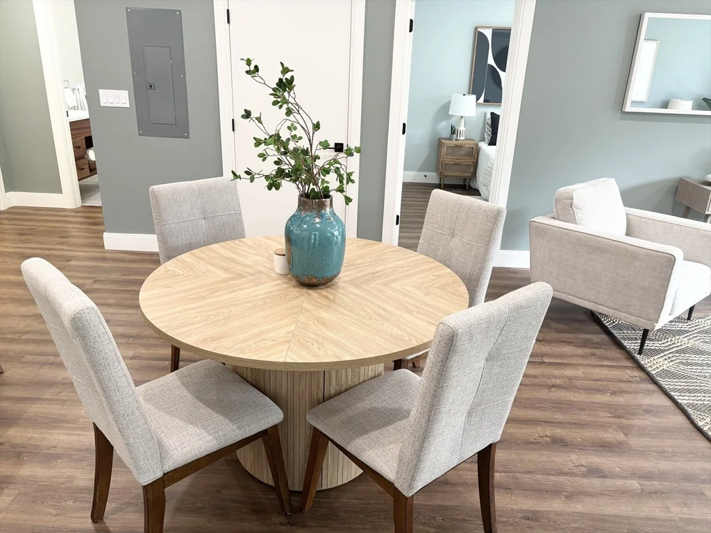 1391 Main St, Walpole